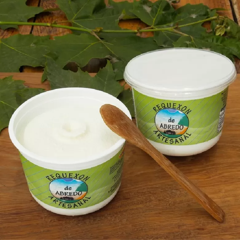 REQUESÓN ASTURIANO ABREDO (500 g.)  Otros lácteos artesanos