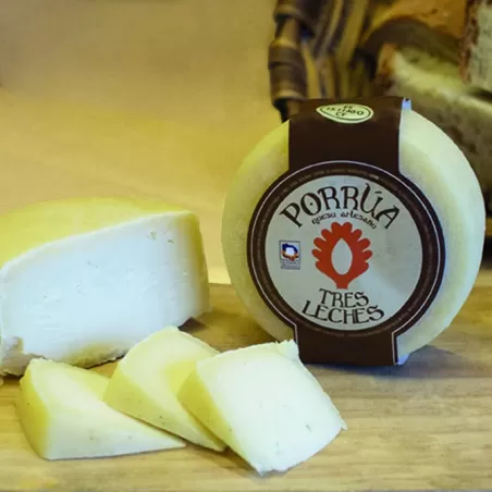 QUESO TRES LECHES ARTESANO PORRUA Quesos de oveja y mezcla