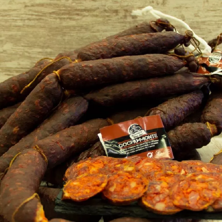 CHORIZO AHUMADO DE GOCHU DE MONTE ASTURIANO (5 KG aprox.)