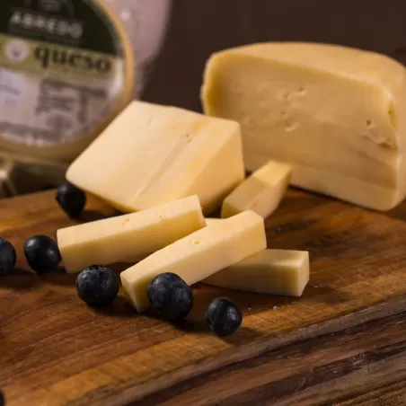 QUESO DE VACA ABREDO PEQUEÑO Quesos de vaca -4%