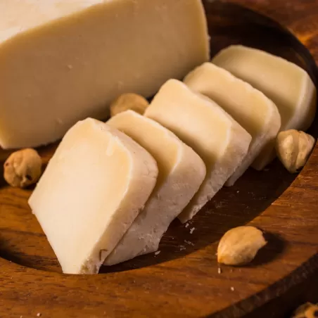 QUESO DE VACA Y CABRA OVÍN (500g.) Quesos de oveja y mezcla