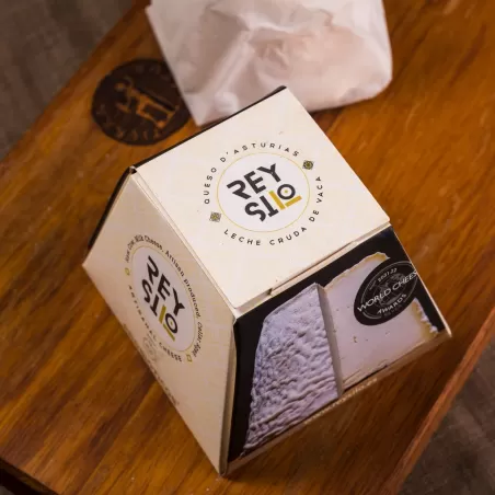 The best spanish cheese elaborated with cow milk