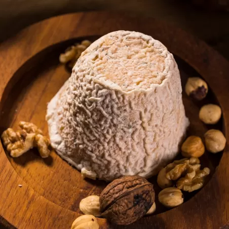 The best spanish cheese elaborated with cow milk