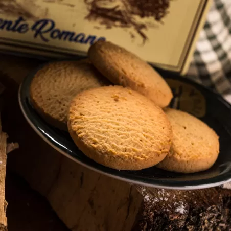 Spanish almonds cookies 