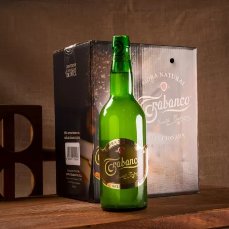 Special pack with six cider bottle