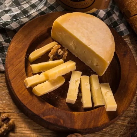 Queso solidario de Vaca Tierra Astur 